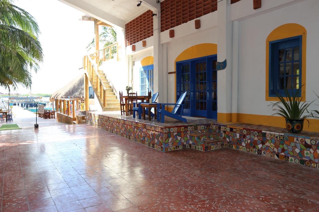 El Milagro Beach Hotel And Marina Isla Mujeres Exterior photo