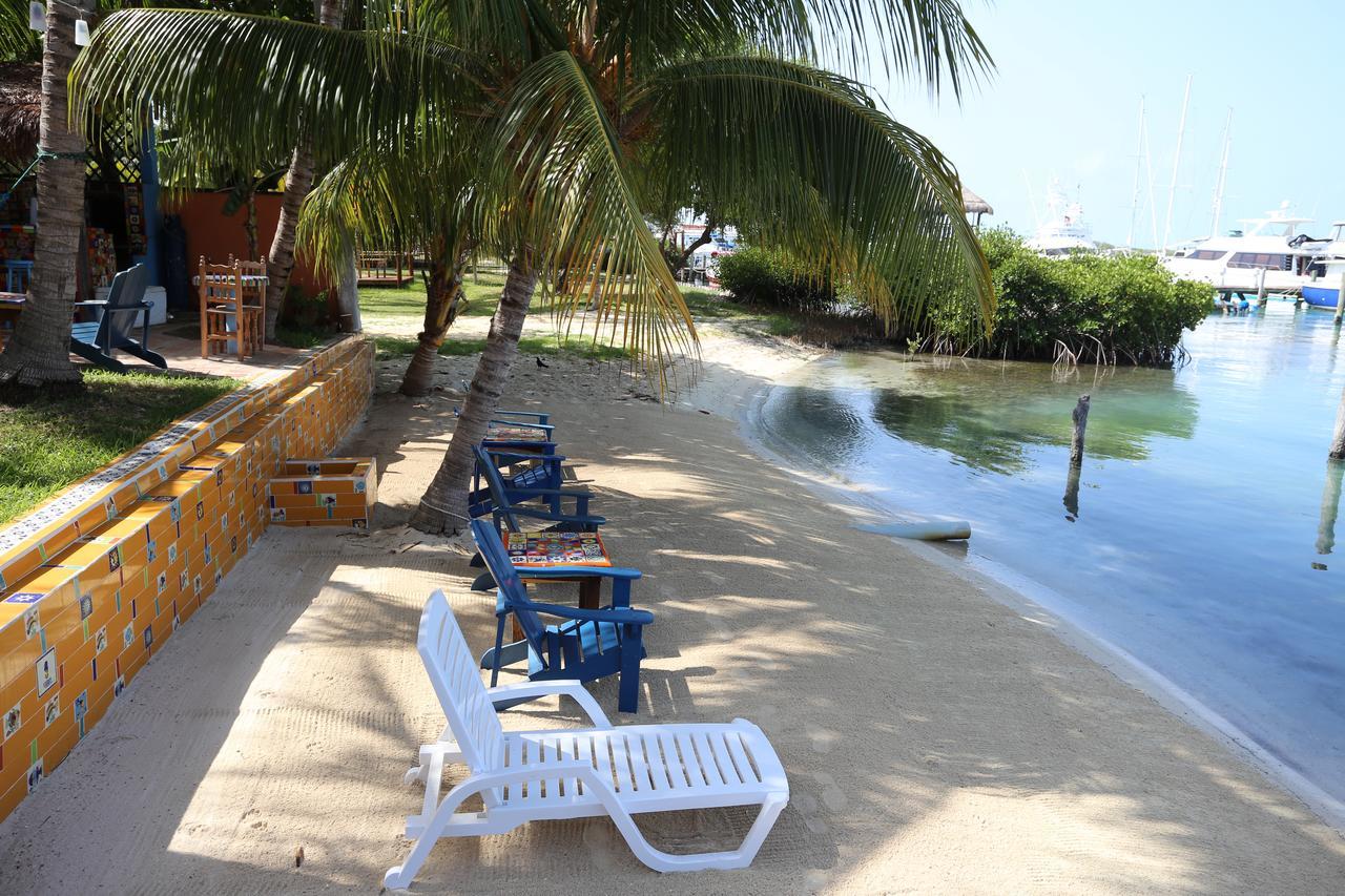 El Milagro Beach Hotel And Marina Isla Mujeres Exterior photo