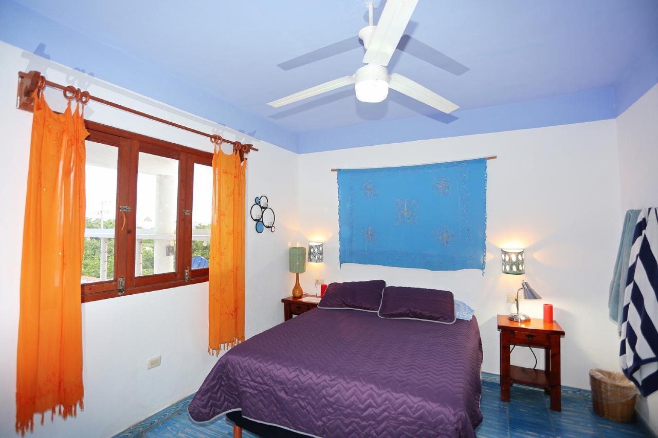 El Milagro Beach Hotel And Marina Isla Mujeres Exterior photo